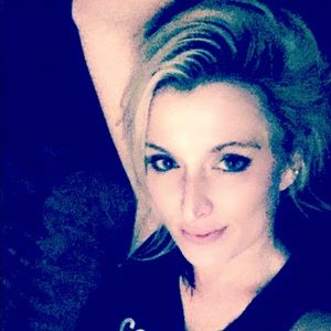 Meet your Posher, Candice