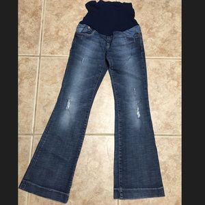 Mavi maternity jeans.