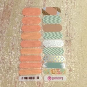 Jamberry Nail Wraps Combo (& 6 FREE combo manis!)