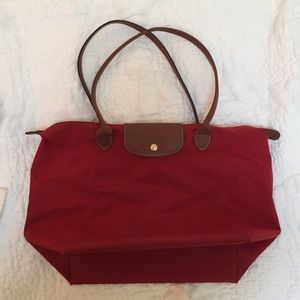 Longchamp le pliage nylon tote large red