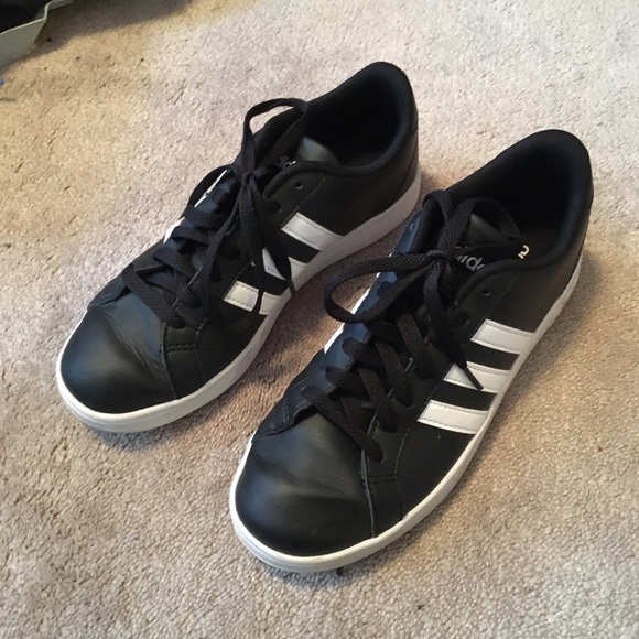 Adidas Shoes - Adidas Neo Baseline black sneakers
