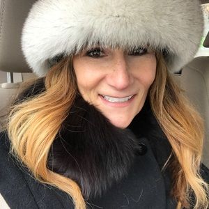 Meet your Posher, Joni