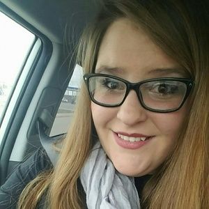 Meet your Posher, Savannah