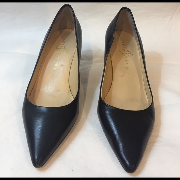Ivanka Trump Shoes - Ivanka trump classic heels