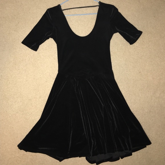 Velvet dress! - Picture 1 of 3
