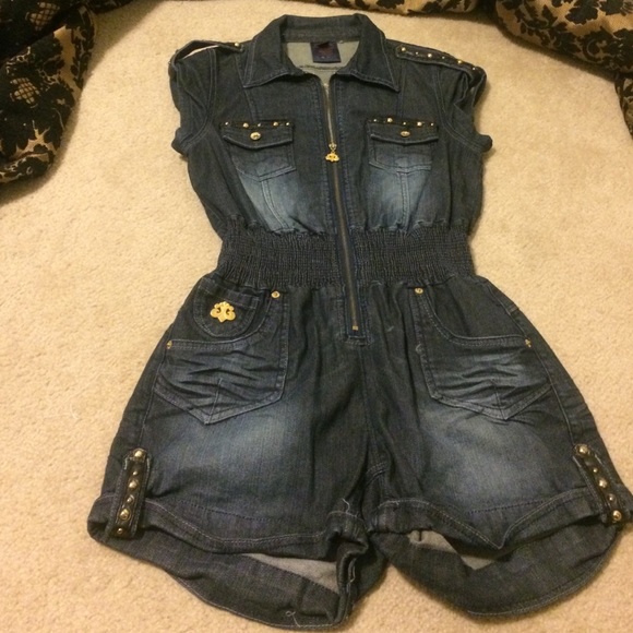 Dereon Sexy Short