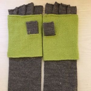 Material Girl Fingerless gloves