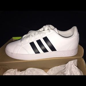 Adidas woman's size 9