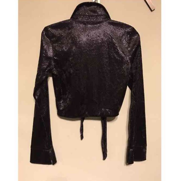Moda International Cropped Top - Picture 2 of 4