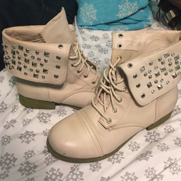 Basically brand new boots, sat in my closet.