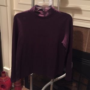 Medium Bobbie Brooks mock turtle neck