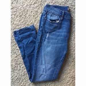 Bullhead low rise skinny jeans