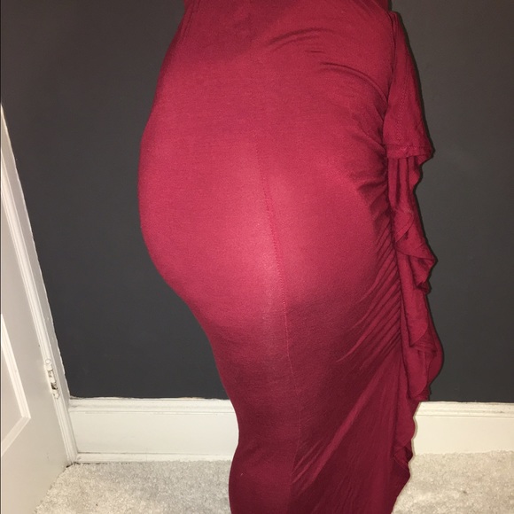 Red mermaid maxi skirt - Picture 3 of 4