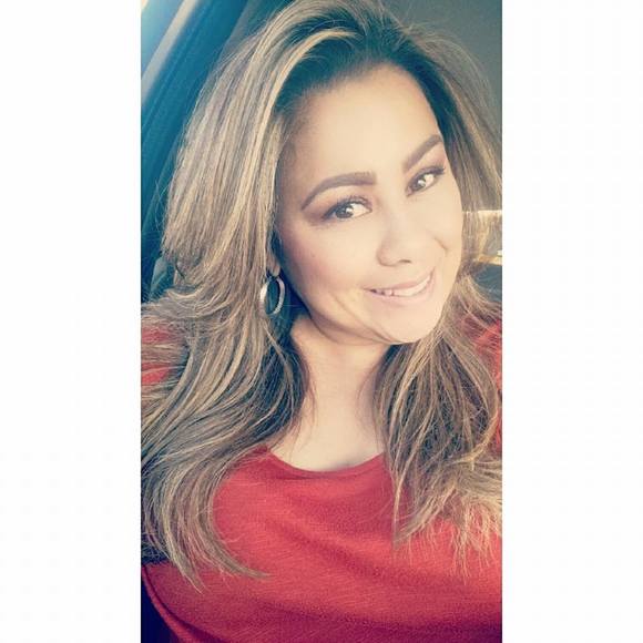 Meet your Posher, Yvonne - Picture 1 of 1