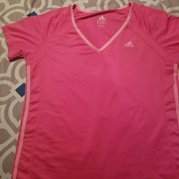 Adidas athletic shirt - Picture 1 of 1