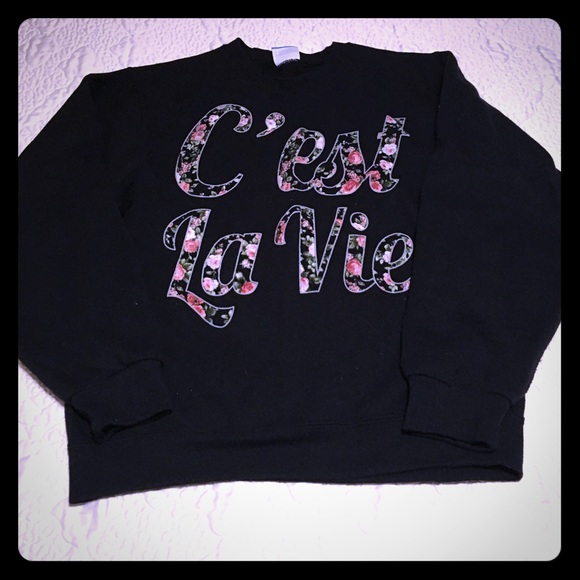 🎉🎉🎉FLASH SALE Urban outfitters sweatshirt