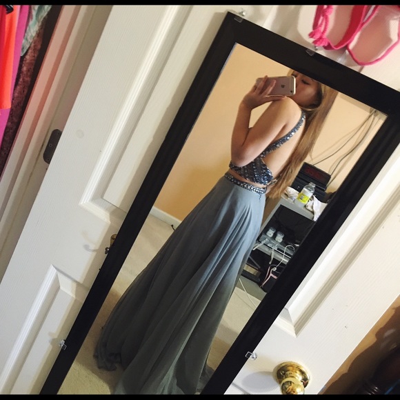 Pretty prom dress - Picture 3 of 4