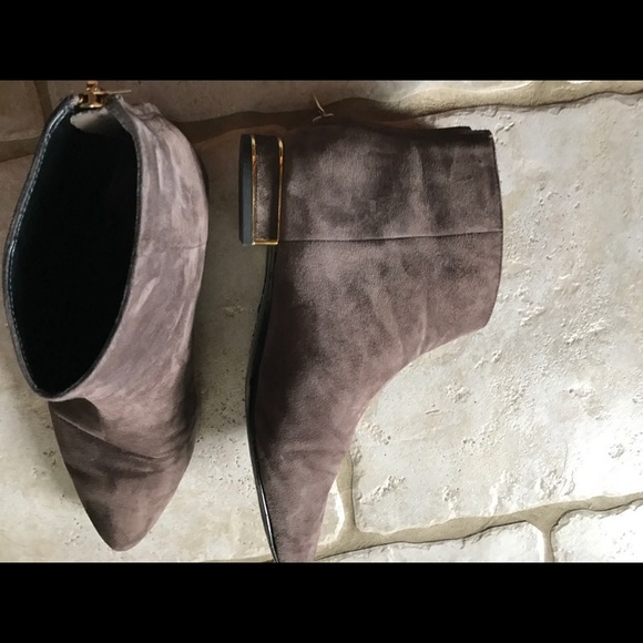 Leather and suede Zara ankle boots.