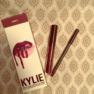 Kylie Lip Kit. Kourt K