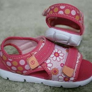 Stride Rite Rita Sandal, water shoes