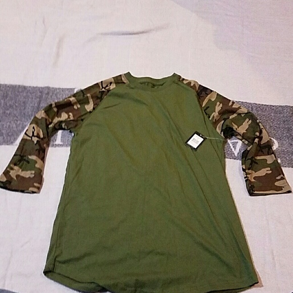 Camo 3/4 sleeve tee shirt