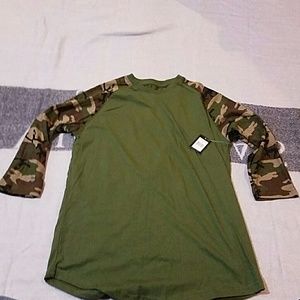 Camo 3/4 sleeve tee shirt