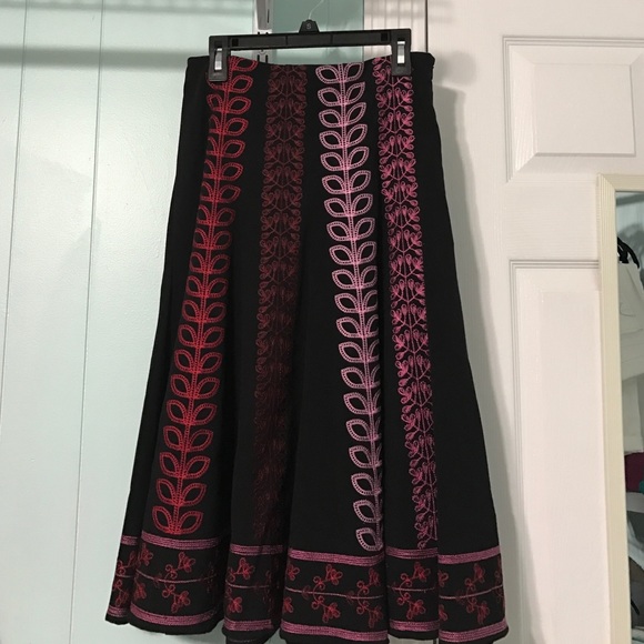 A line pleated skirt