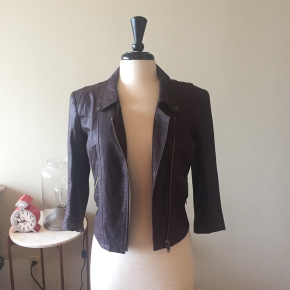 😸 keeping 😸 THEYSKENS THEORY // Cropped Moto - Picture 2 of 4