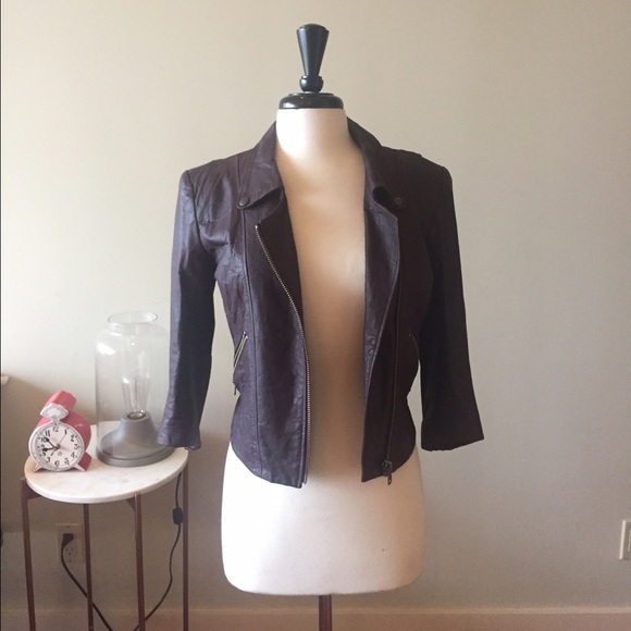 😸 keeping 😸 THEYSKENS THEORY // Cropped Moto - Picture 4 of 4