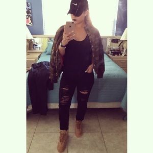 Meet your Posher, Amanda