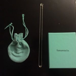 TIFFANY & CO. ELSA PERETTI  BEAN PENDANT NECKLACE