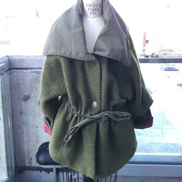mel en stel Jackets & Blazers - Olive green jacket with pink lining, like new!