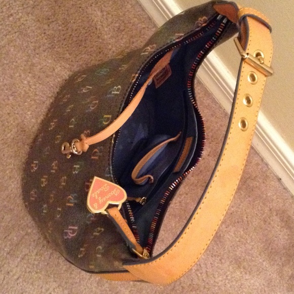 Dooney & Burke mini Satchel🎀🎀🎀 - Picture 4 of 4