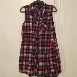 Forever 21 | Sleeveless Plaid Buttondown