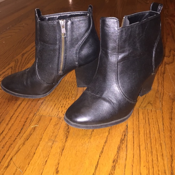 H&M black booties