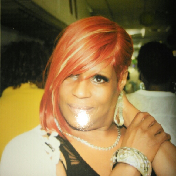 Meet your Posher, Roxanne - Picture 1 of 1