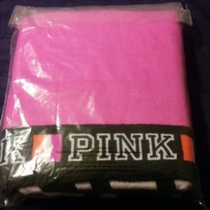 VS Pink blanket