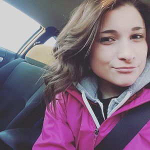 Meet your Posher, Selena