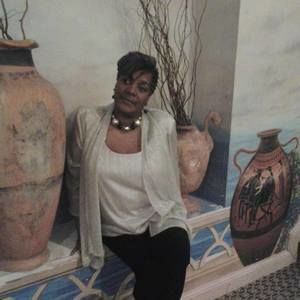 Meet your Posher, Pamela