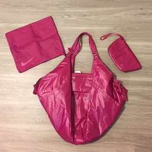 Nike Victory Tote with 2 Matching Bonus Bags