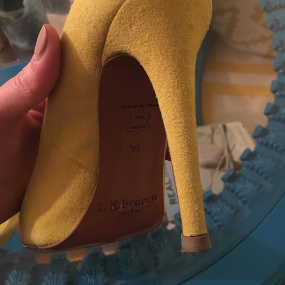 L. K. Bennett pumps - Picture 3 of 4