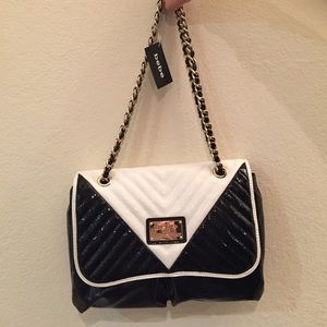 bebe | colorblock quilt shoulder bag