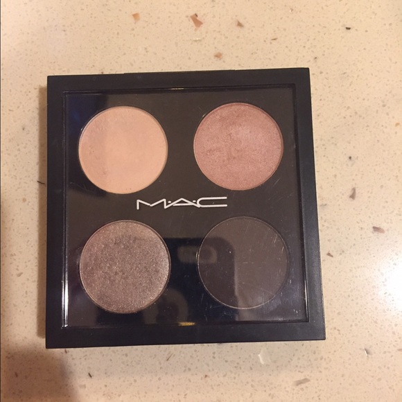 MAC Show Stopper 4 pc pallet