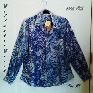 🆕 price! 💙 Blue paisley LS Silk blouse - W😎W!