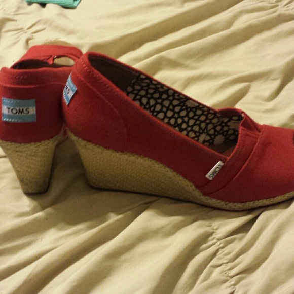 TOMS Wedges