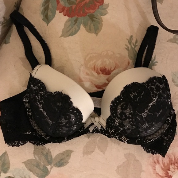 Victoria's Secret "dream angels" push up bra