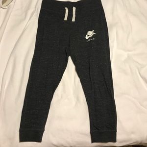 Nike cropped jogger sweat pant.