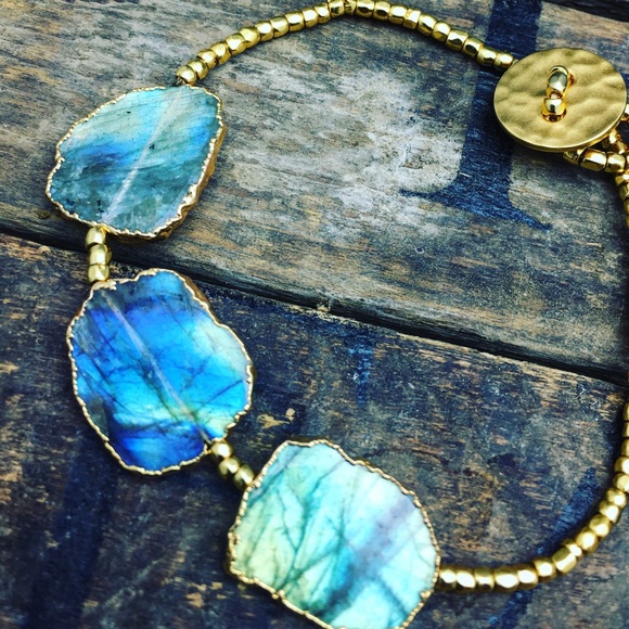 sold Labradorite & gold glass beads bracelet - Picture 4 of 4