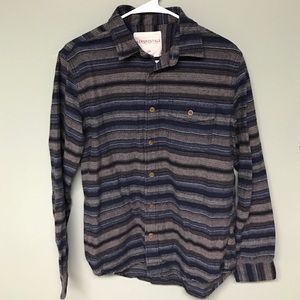 Men's navy, tan and grey Aéropostale button up.