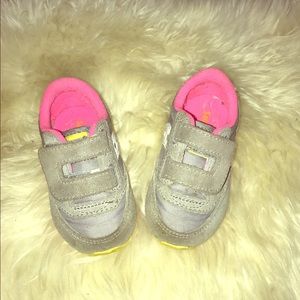 Saucony infant sneakers